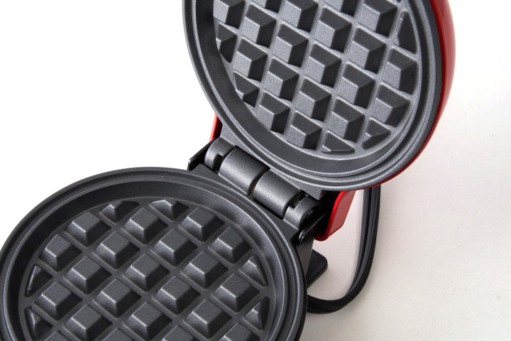 Uber Appliance Mini Waffle Maker